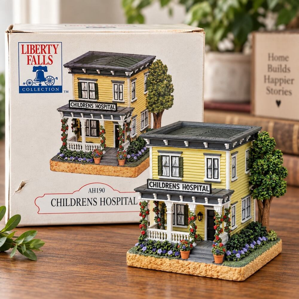 Liberty Falls Children’s Hospital AH190 Miniature Village Building Original Box